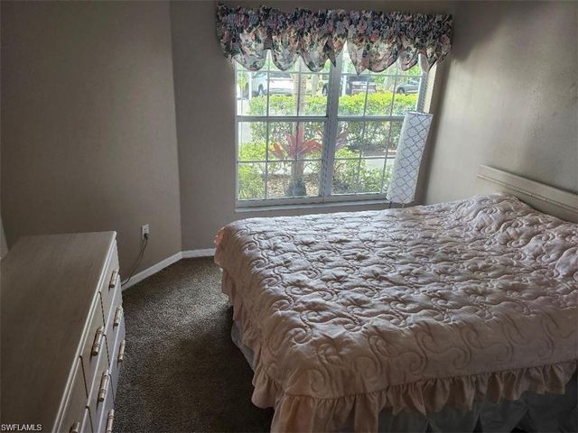 2496 Orchid Bay DR 104, Naples, FL 34109
