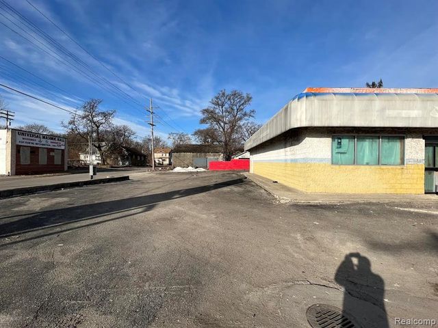 14201 Wyoming Street, Detroit, MI 48238