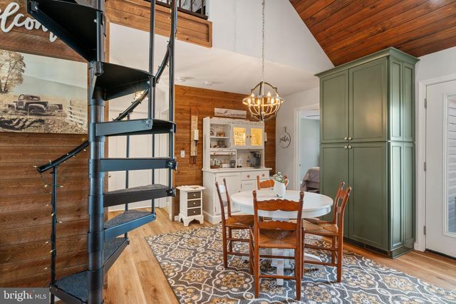 37 PENDLETON RD, Fredericksburg, VA 22405