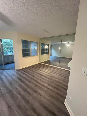 12600 SW 5th Court 304l, Pembroke Pines, FL 33027