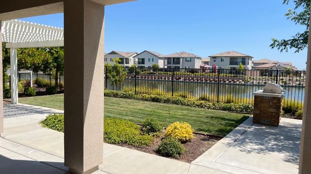 3942 Waterleaf Ave, Sacramento, CA 95835