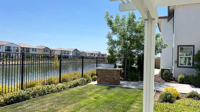 3942 Waterleaf Ave, Sacramento, CA 95835