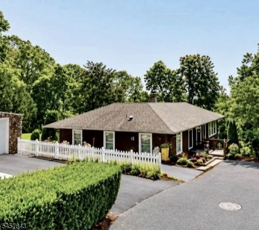 51 Tecumseh Path, Lincoln Park Boro, NJ 07035 — exterior