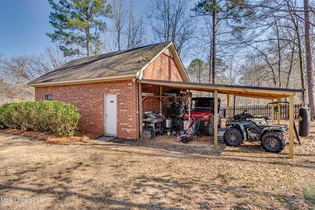 1104 Pointe Cove, Brandon, MS 39042