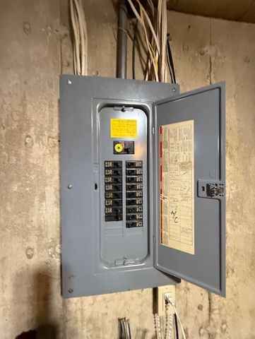 4098 Biltmore Chase, Rockford, IL 61109