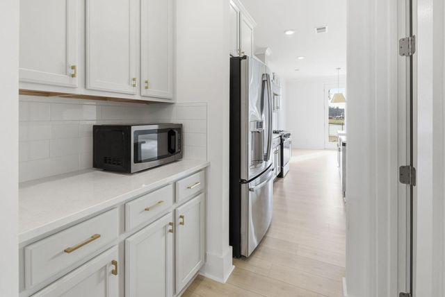 1008 Field Sparrow Drive, Ravenel, SC 29470