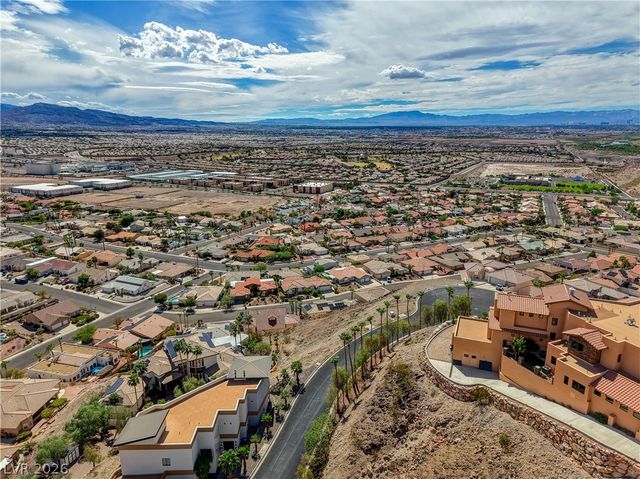 1144 Brown Hill Court, Henderson, NV 89011