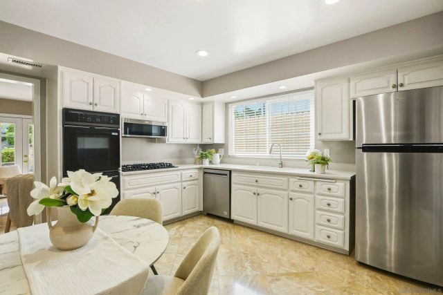 6319 Wenrich Dr, San Diego, CA 92120