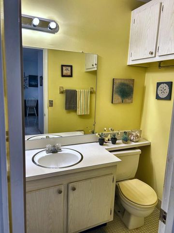 2131 NE 1st Court NE 204, Boynton Beach, FL 33435