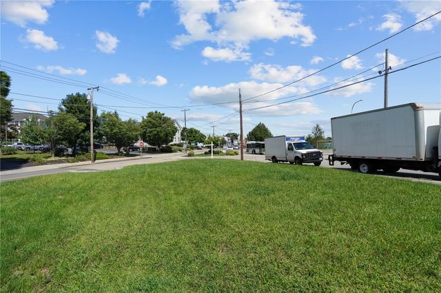 139 Broadway, Pawtucket, RI 02860