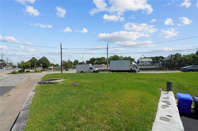 139 Broadway, Pawtucket, RI 02860