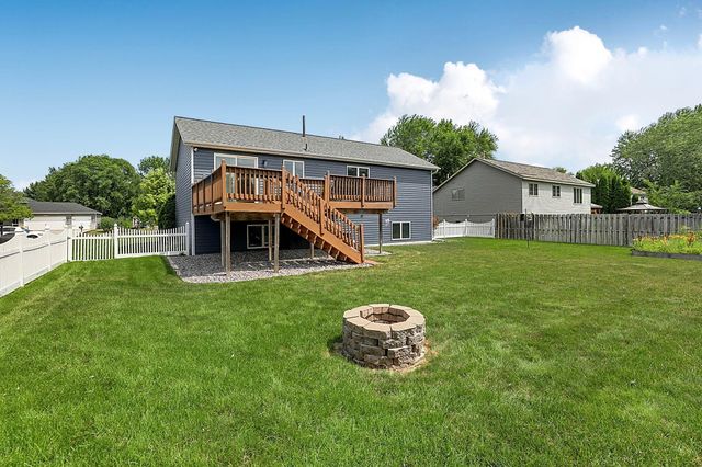 1120 4th Street N, Sartell, MN 56377
