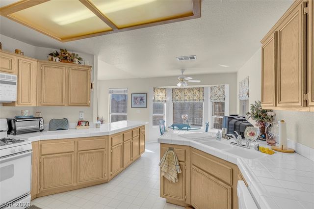 7233 Vista Bonita Drive, Las Vegas, NV 89149