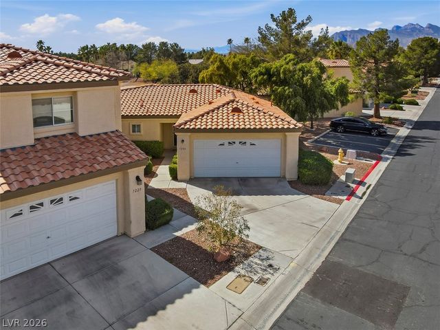 7233 Vista Bonita Drive, Las Vegas, NV 89149