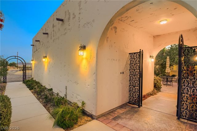 3910 West Pebble Road, Las Vegas, NV 89139