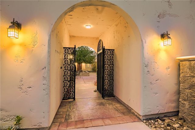 3910 West Pebble Road, Las Vegas, NV 89139