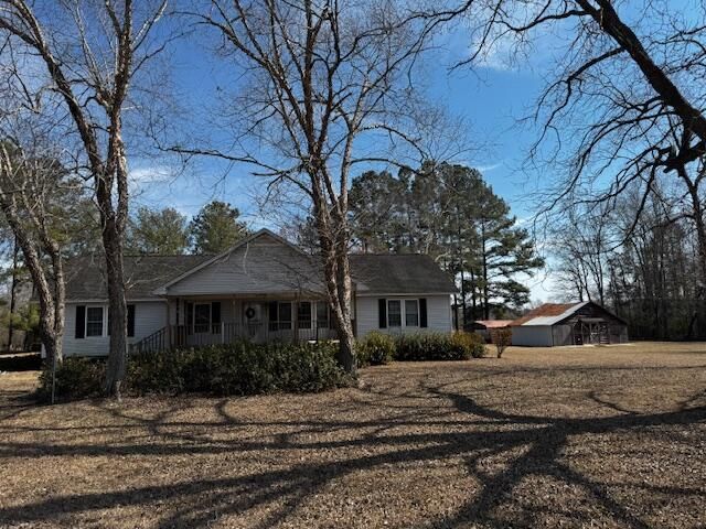 5879 Bloomville Road, Manning, SC 29102