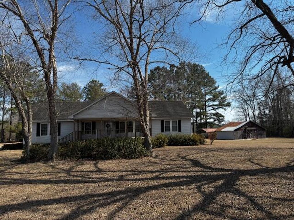 5879 Bloomville Road, Manning, SC 29102