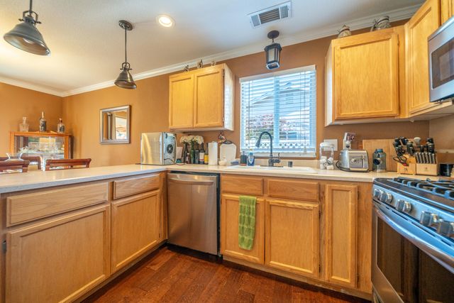 3712 Vinewood Drive, Anderson, CA 96007