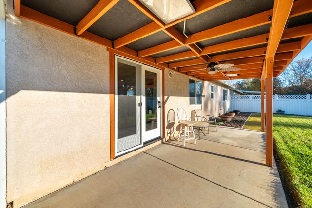 3712 Vinewood Drive, Anderson, CA 96007