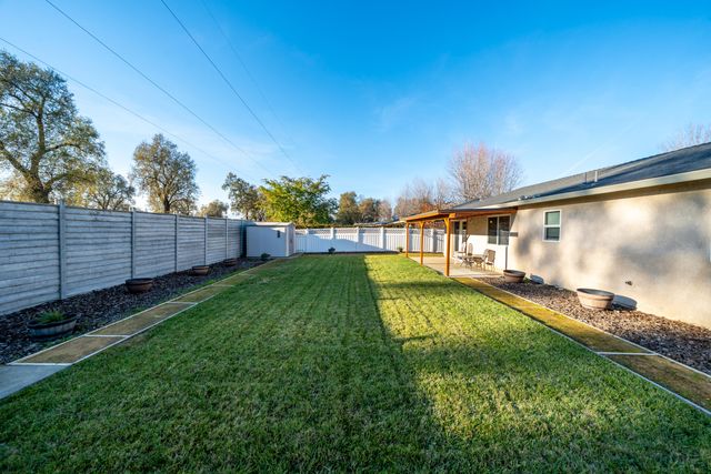 3712 Vinewood Drive, Anderson, CA 96007