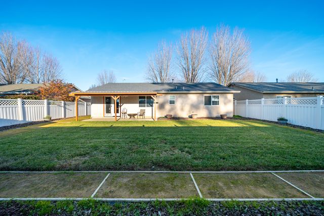 3712 Vinewood Drive, Anderson, CA 96007