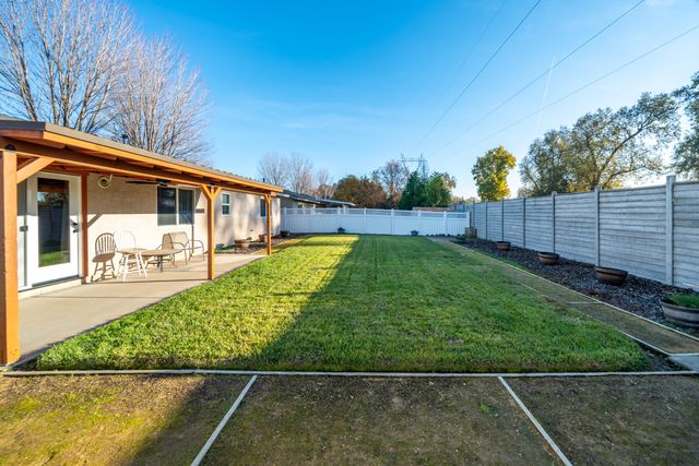 3712 Vinewood Drive, Anderson, CA 96007