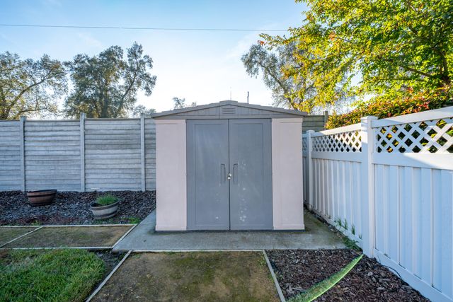 3712 Vinewood Drive, Anderson, CA 96007