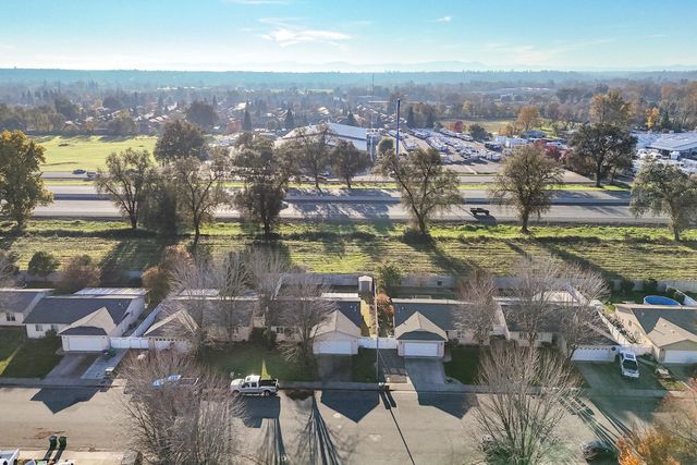 3712 Vinewood Drive, Anderson, CA 96007