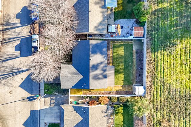 3712 Vinewood Drive, Anderson, CA 96007