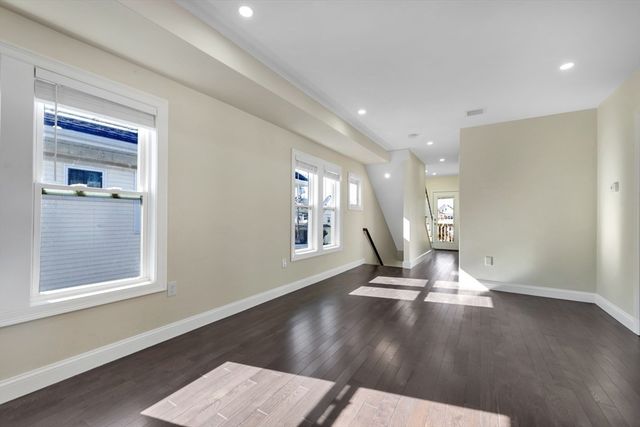 43 Wright Ave 2, Medford, MA 02155