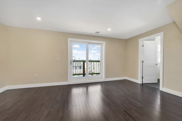 43 Wright Ave 2, Medford, MA 02155