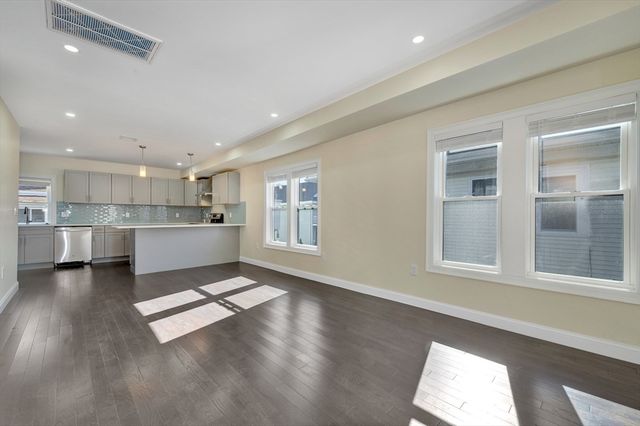 43 Wright Ave 2, Medford, MA 02155