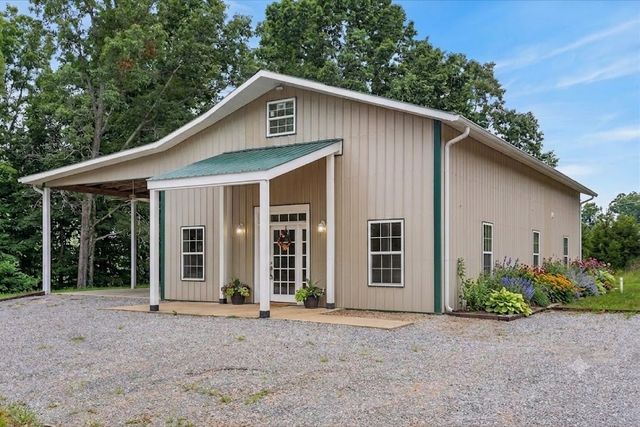 776 Norris Hollow Rd, Vanleer, TN 37181