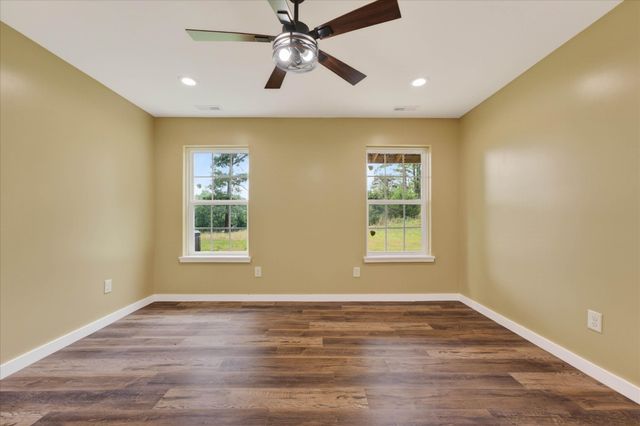 776 Norris Hollow Rd, Vanleer, TN 37181