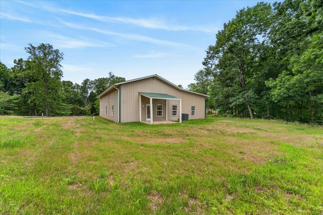 776 Norris Hollow Rd, Vanleer, TN 37181