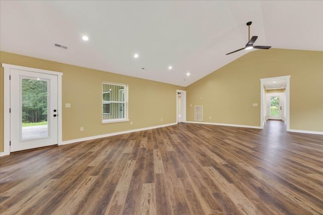 776 Norris Hollow Rd, Vanleer, TN 37181
