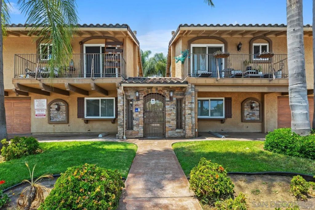 4230 48th St 2, San Diego, CA 92115