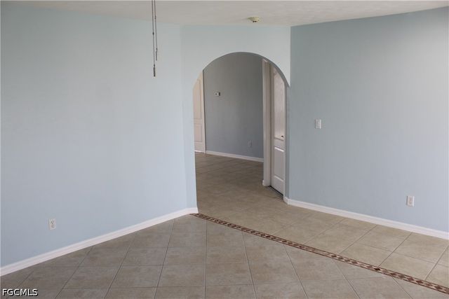 3006 SE 15th PL, Cape Coral, FL 33904