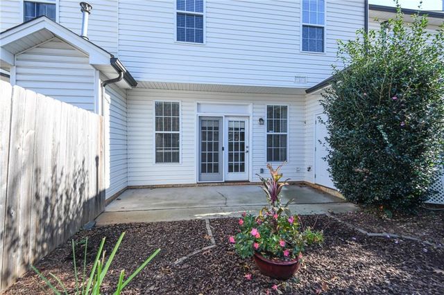 1 Abelia Court, Greensboro, NC 27455