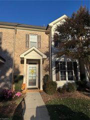 1 Abelia Court, Greensboro, NC 27455