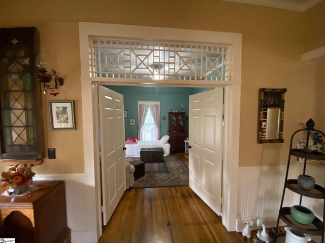 657 S Harper Street, Laurens, SC 29360