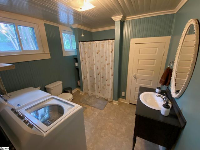 657 S Harper Street, Laurens, SC 29360