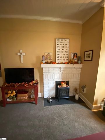 657 S Harper Street, Laurens, SC 29360