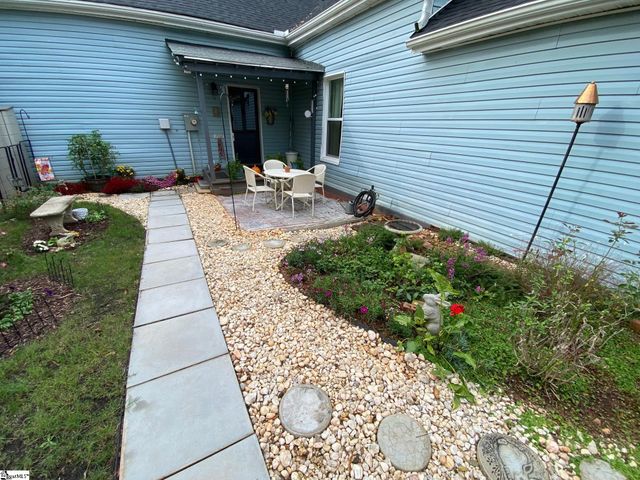 657 S Harper Street, Laurens, SC 29360