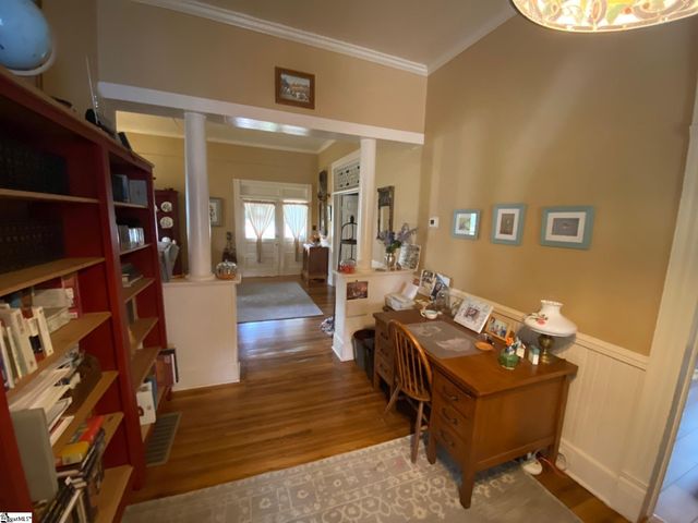 657 S Harper Street, Laurens, SC 29360