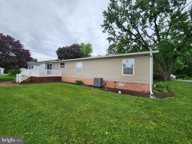 1207 MOUNT GRETNA RD, Elizabethtown, PA 17022
