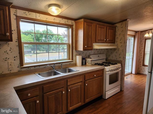 1207 MOUNT GRETNA RD, Elizabethtown, PA 17022