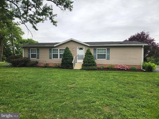 1207 MOUNT GRETNA RD, Elizabethtown, PA 17022