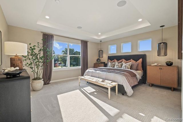 16201 Rogan Drive, Fenton, MI 48451